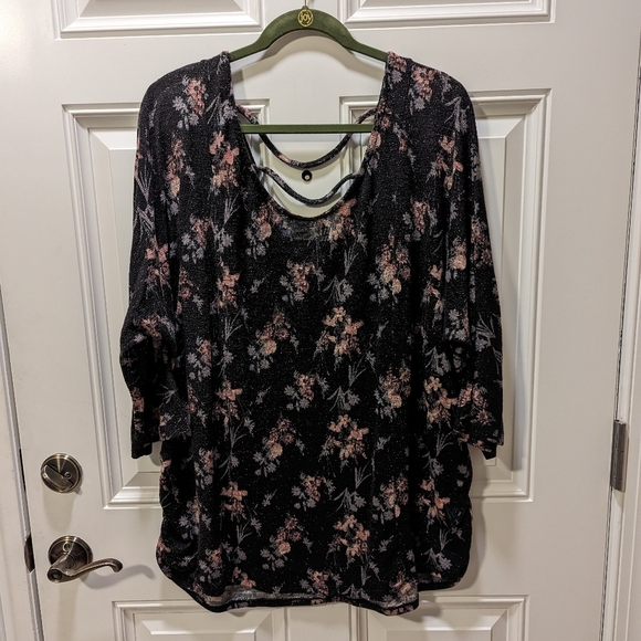 Faded Glory Women's 4X (26W/28W) Black Floral Sparkle Top Back Straps - Picture 1 of 5